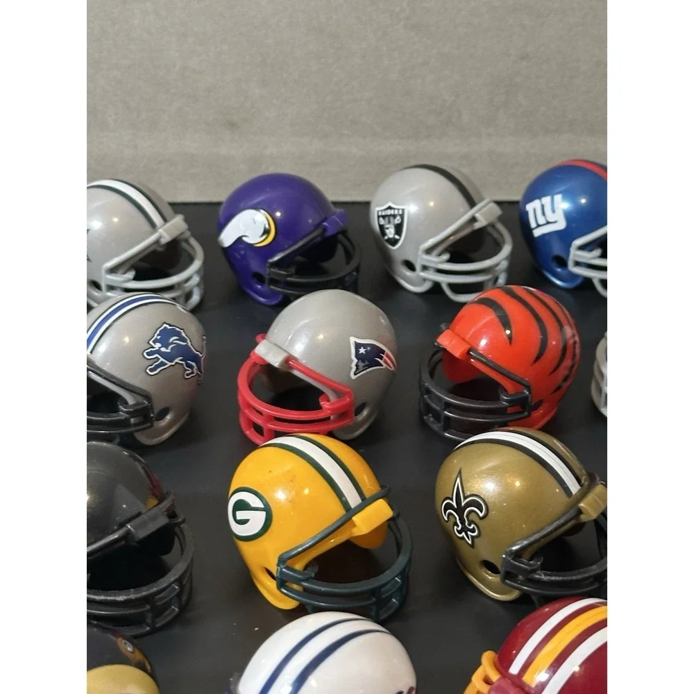 NFL Mini Helmets‎ Lot
